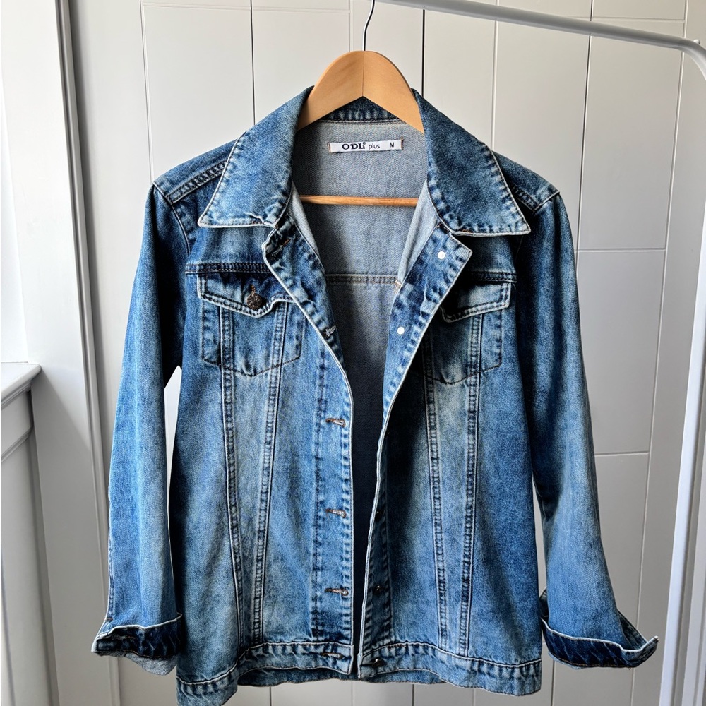 Women's Denim Jacket in Classic Blue